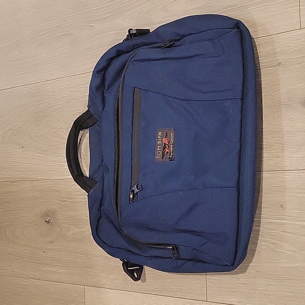 Tom Bihn Cadet in Navy/Solar Combo
